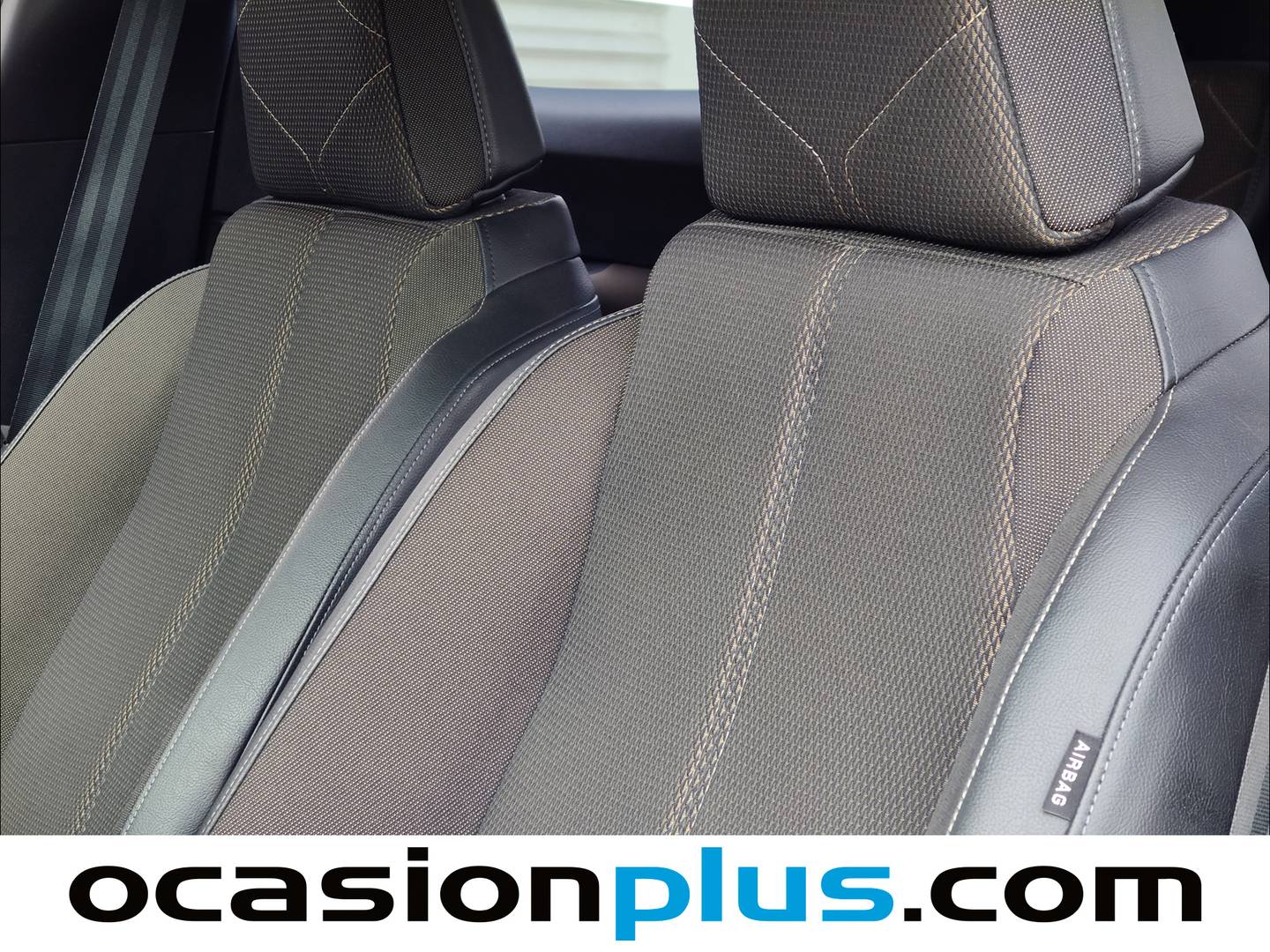 Foto DS DS 3 Crossback DS DS3 BlueHDi (131 CV) Auto SO CHIC