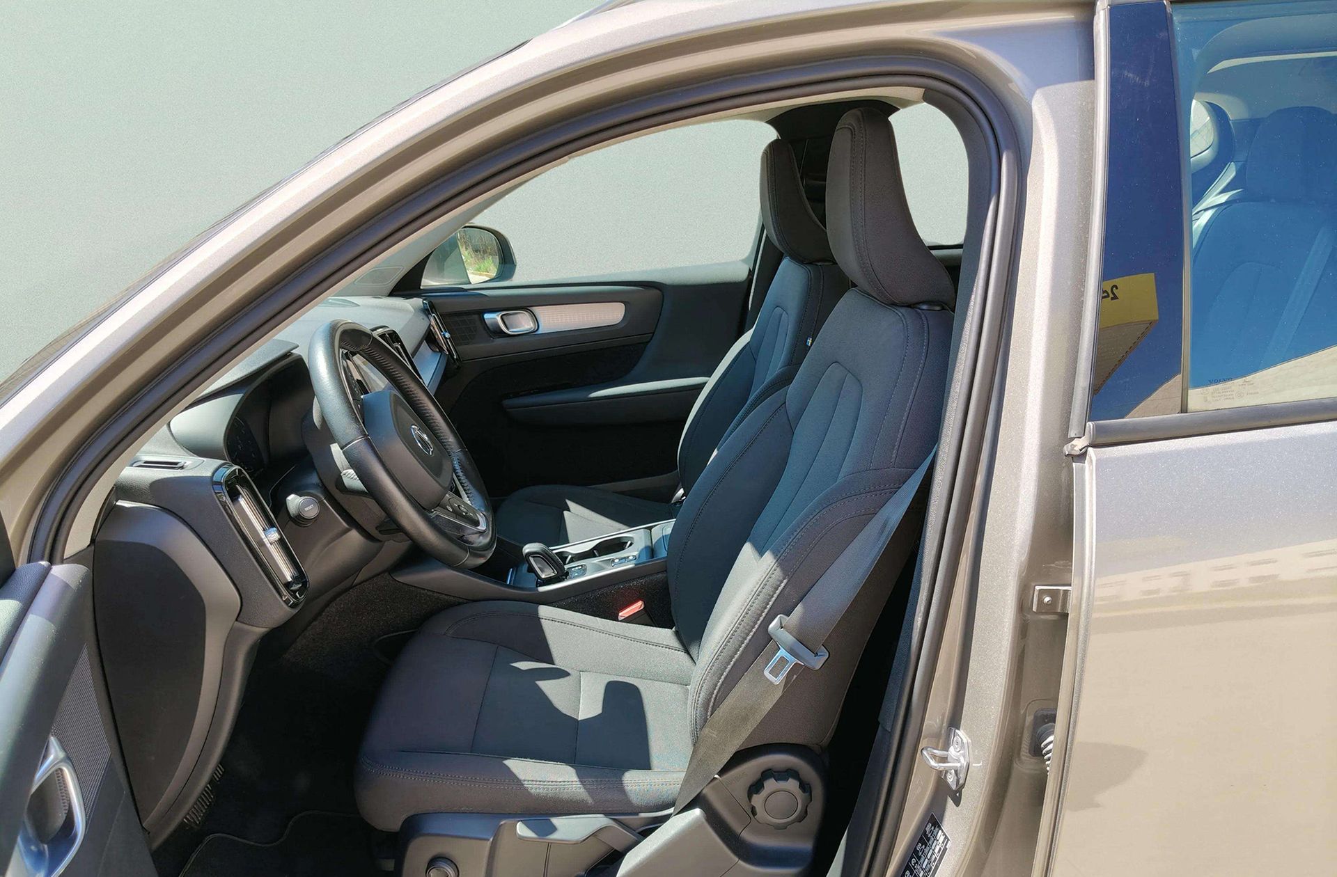 Volvo XC40 T3 Momentum Pro - foto 12