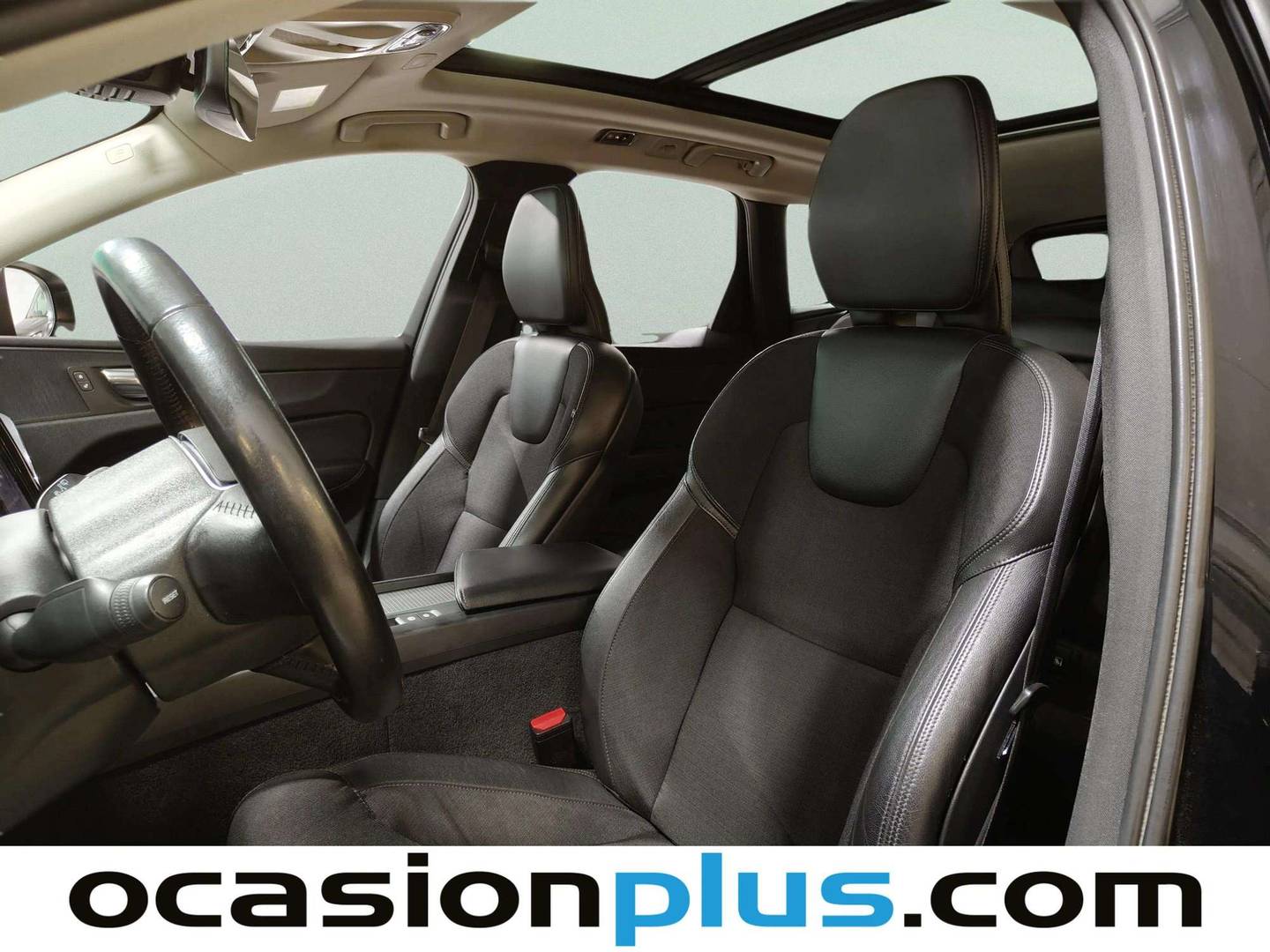 Foto Volvo XC60 Volvo XC60 2.0 T4 Momentum Auto (190 CV)