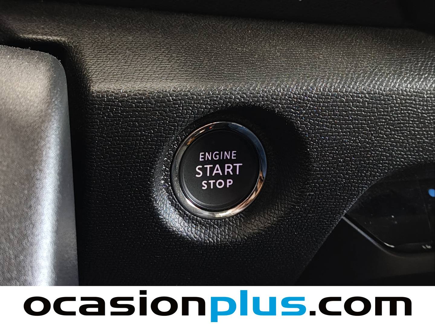 Foto Citroën C4 X Citroen C4 X PureTech 130 S&S Plus EAT8 (131 CV)