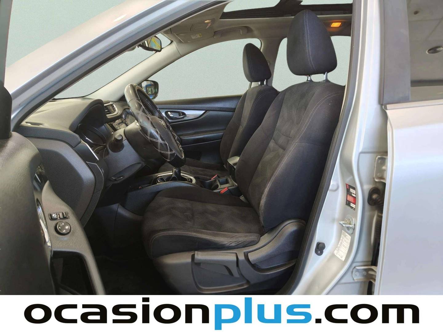 Foto asientos delanteros Nissan X-TRAIL Nissan X-Trail 1.6 dCi 360 (130 CV) 7 Plazas