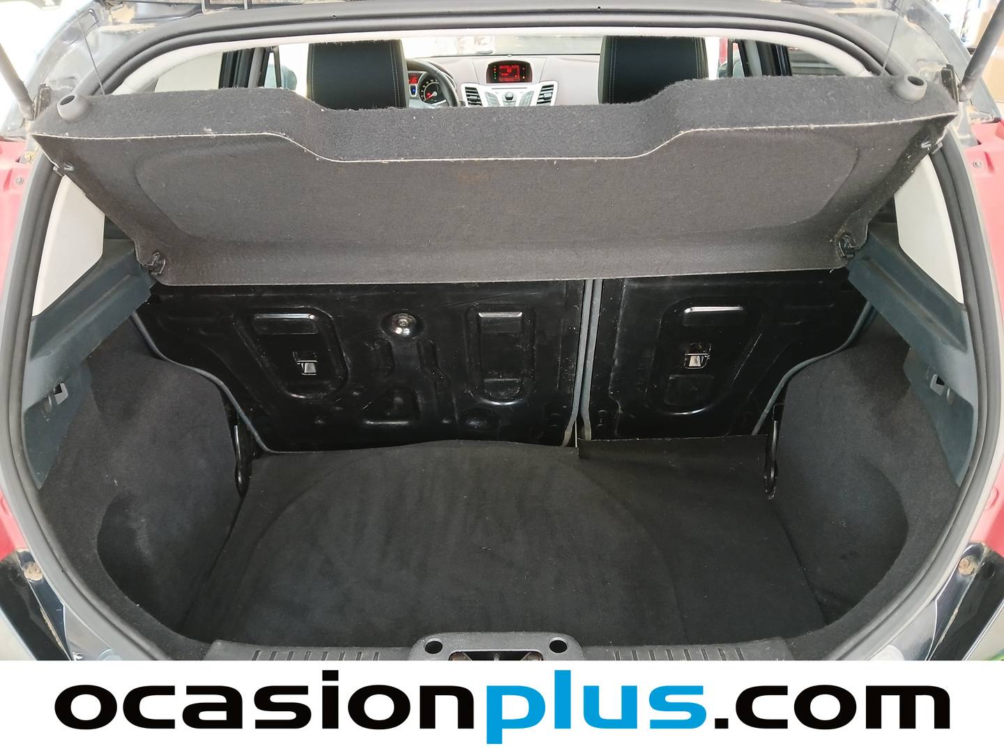 Fotos maletero Ford Fiesta Ford Fiesta 1.4 Titanium (96 CV)
