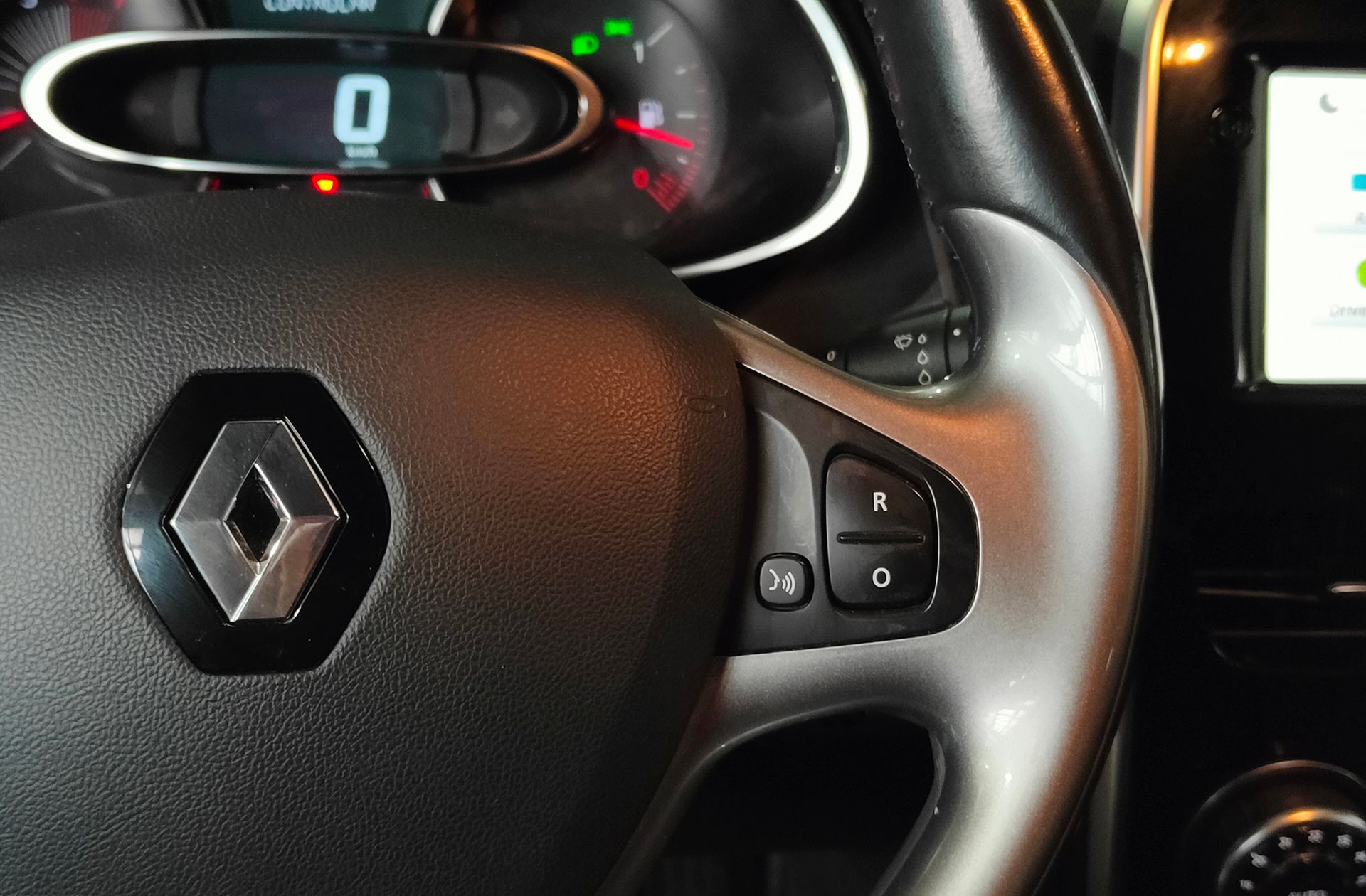 Renault Clio Limited Energy TCe - foto 25