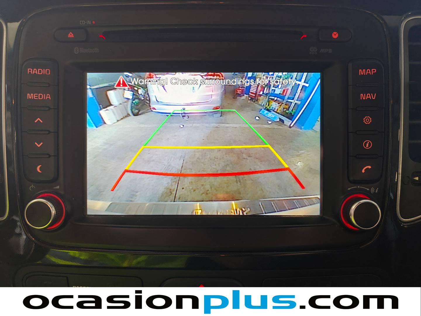 Equipamiento del KIA Carens KIA Carens 1.7 CRDi VGT UEFA Euro2016 Eco-Dynamics (141 CV) 7 Plazas
