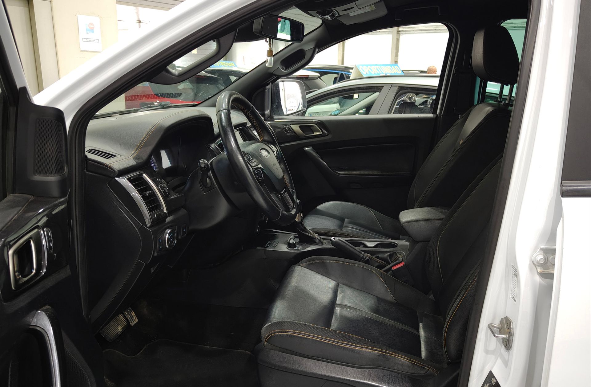 Ford Ranger Pickup 2.0 EcoBlue Doble Cabina Wildtrack 4x4 - foto 16