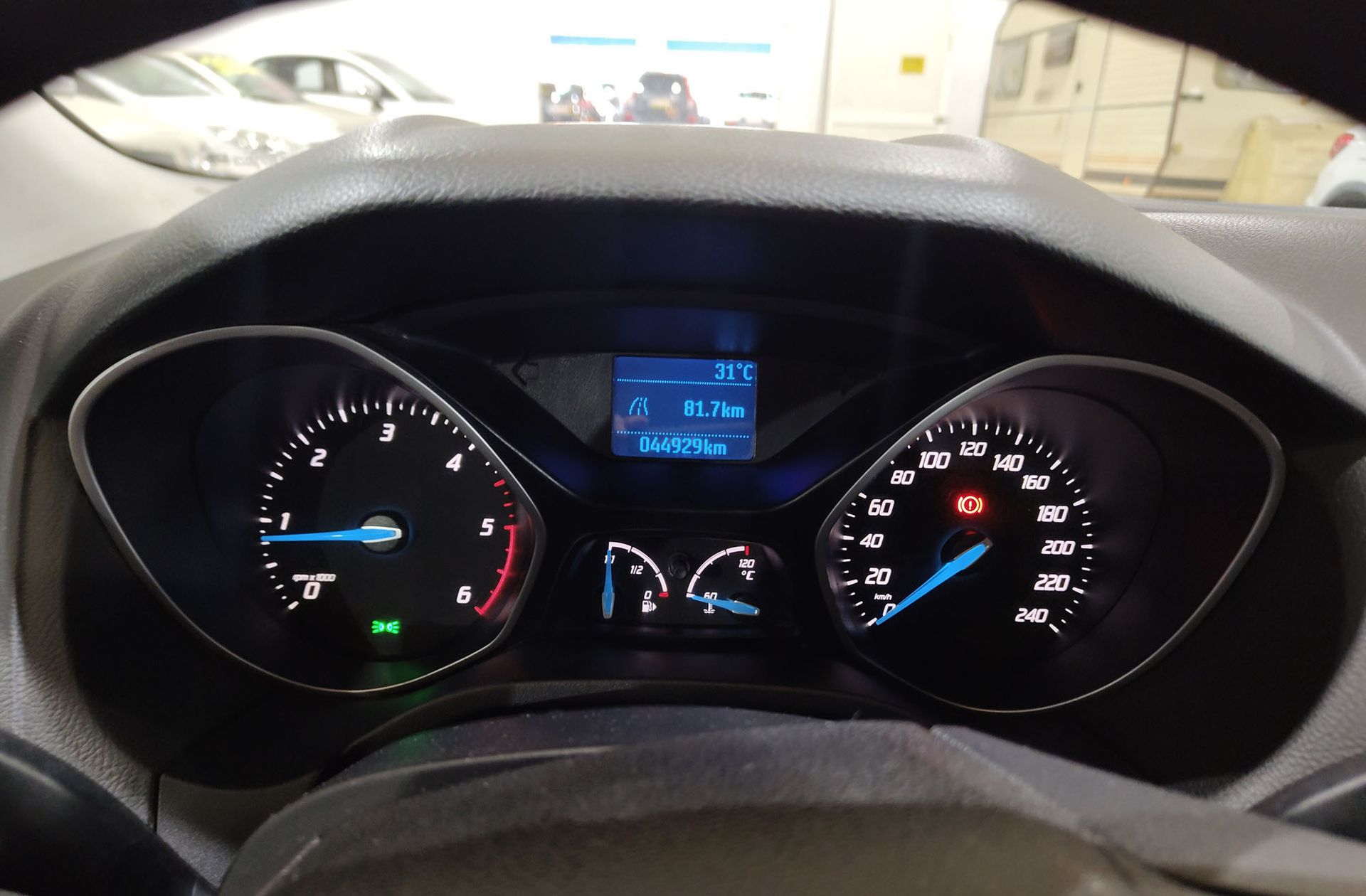 Ford Focus 1.6 TDCi Urban - foto 17