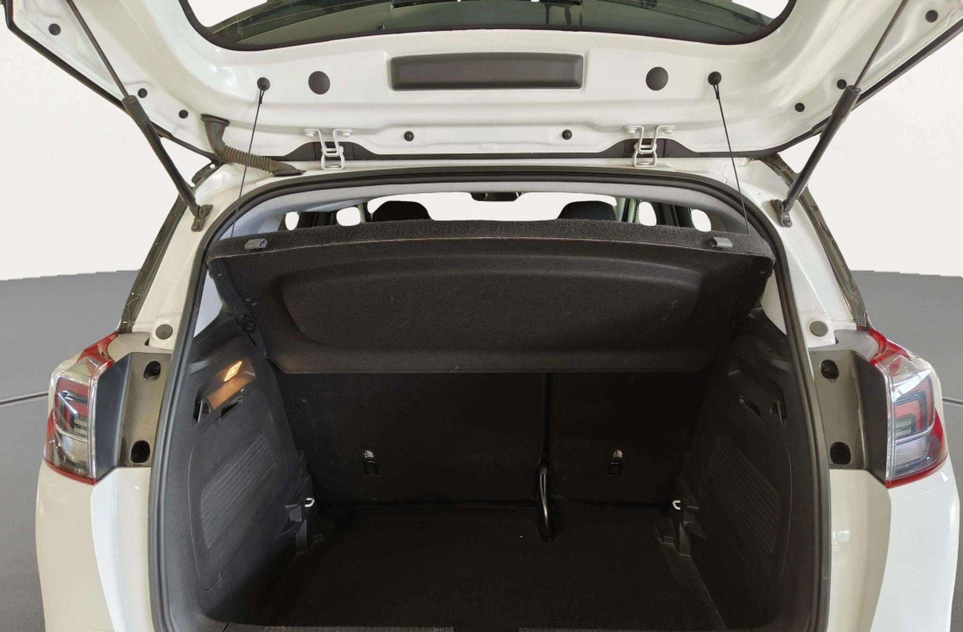 Opel Crossland 1.2 Design Line 120 Aniversario - foto 15