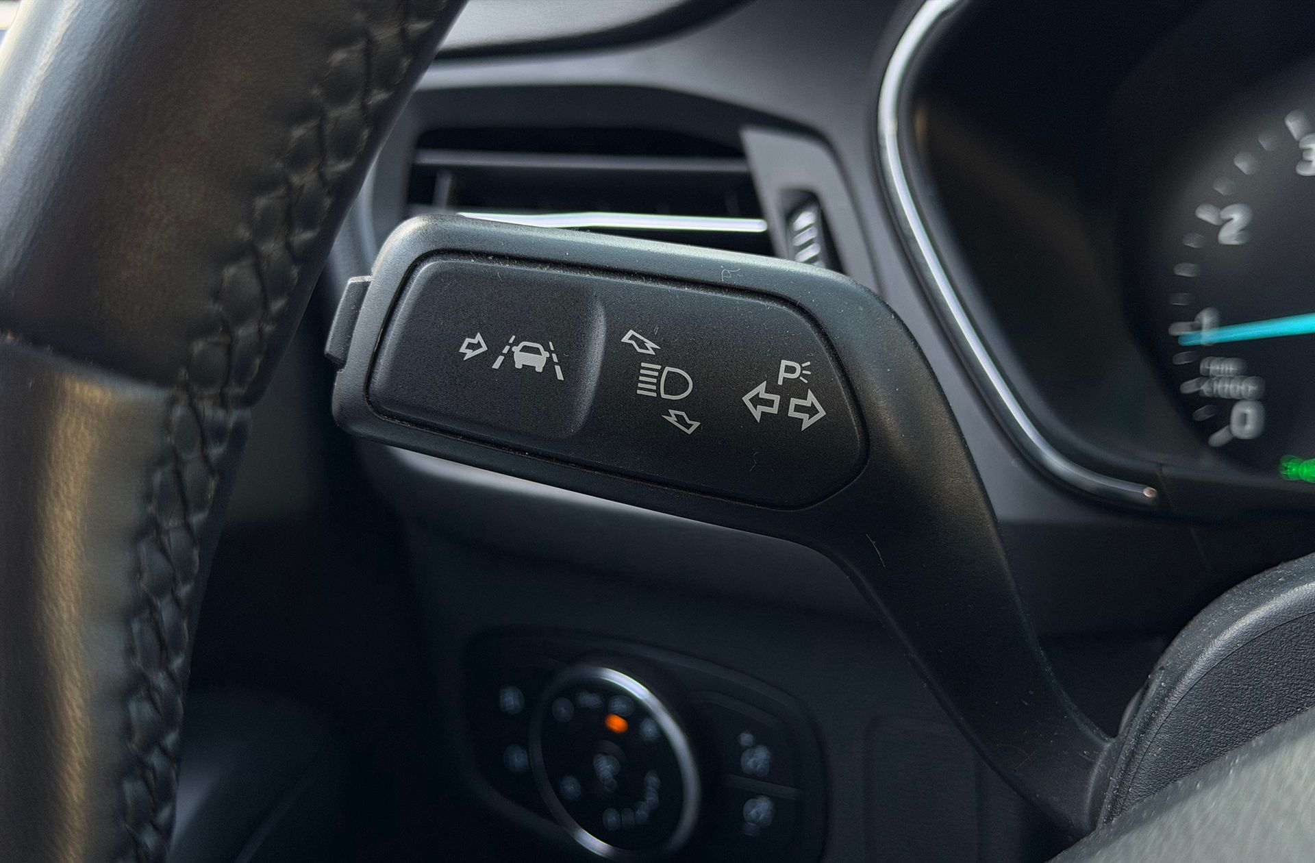 Ford Focus 1.0 EcoBoost MHEV Active - foto 26