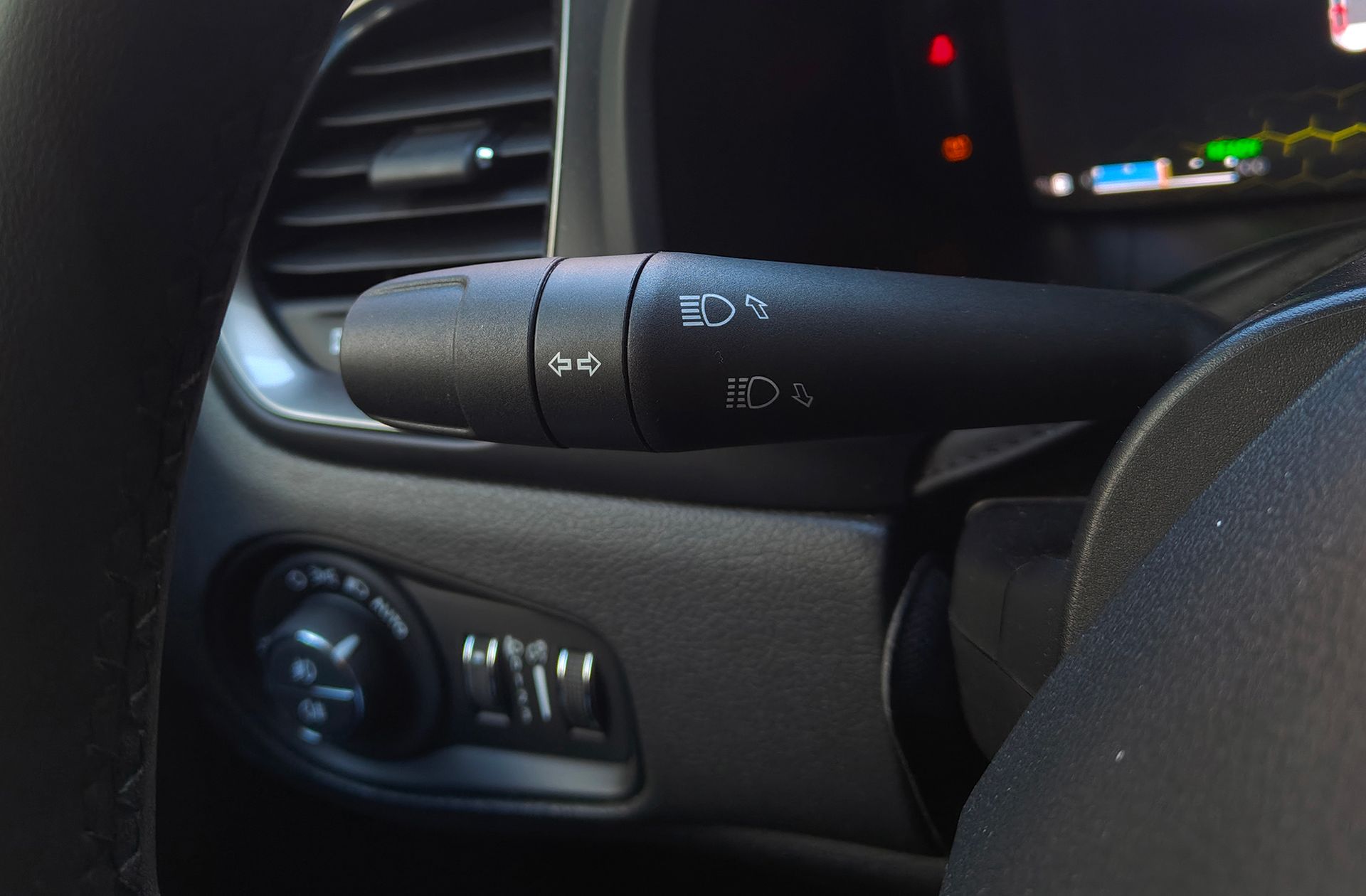 Jeep Renegade eHybrid 1.5 Limited ATX - foto 26