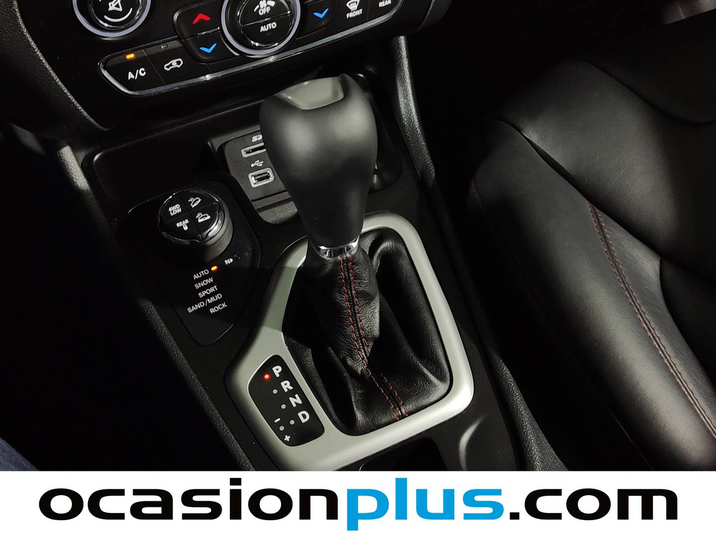 Foto Jeep Cherokee Jeep Cherokee 3.2 Trailhawk Active Drive Lock 4x4 Auto (271 CV)