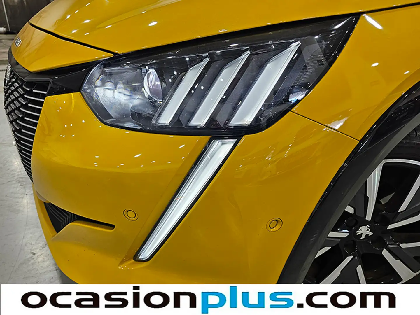 Foto Peugeot 208 Peugeot 208 BlueHDi 100 GT (100 CV)