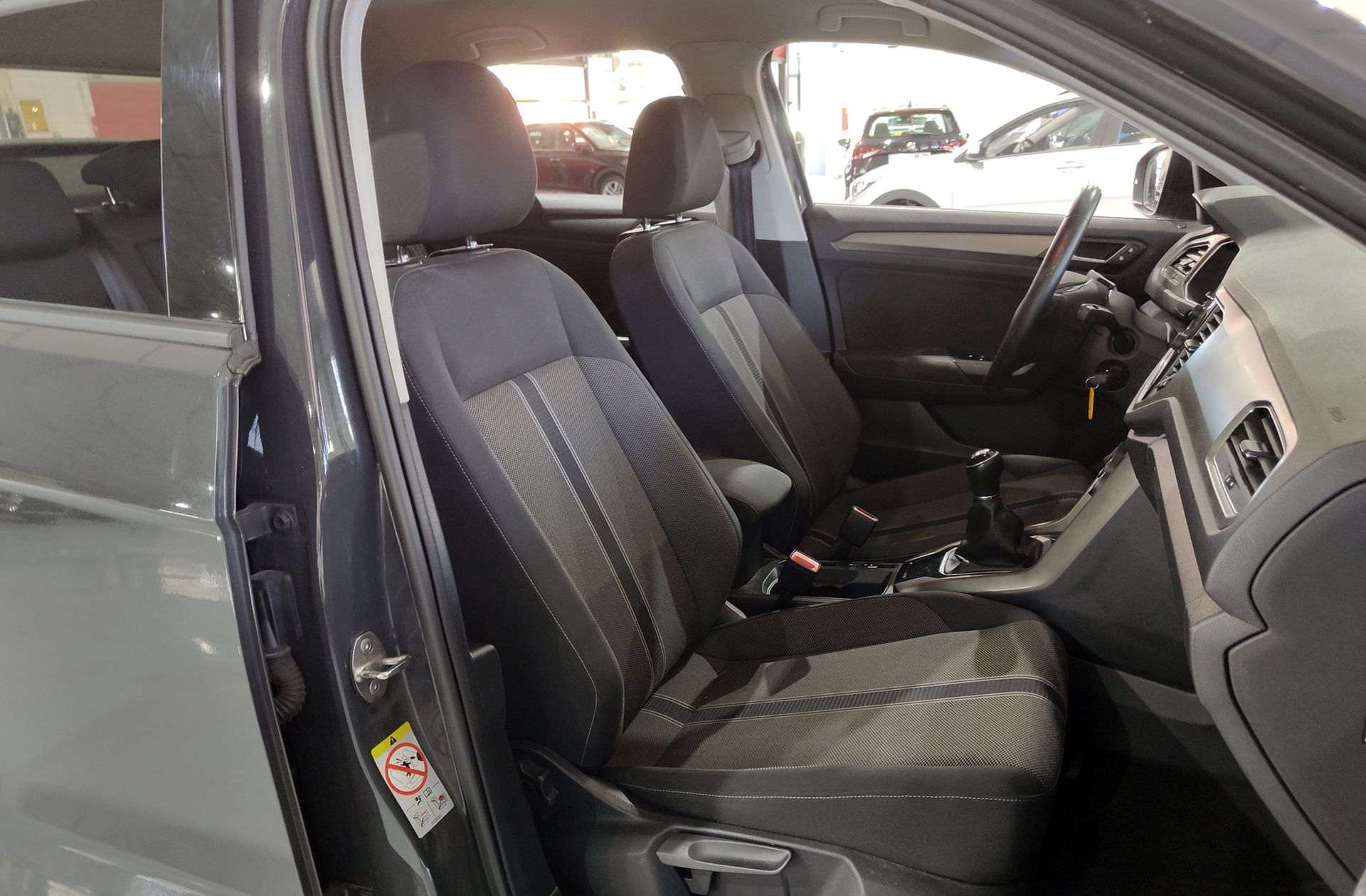 Volkswagen T-Roc Advance 1.0 TSI - foto 16