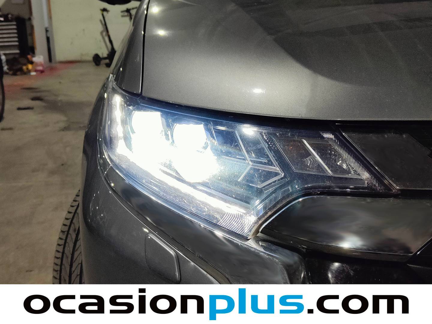 Foto Mitsubishi Outlander Mitsubishi Outlander 2.4 PHEV Kaiteki+ 4WD Auto (224 CV)