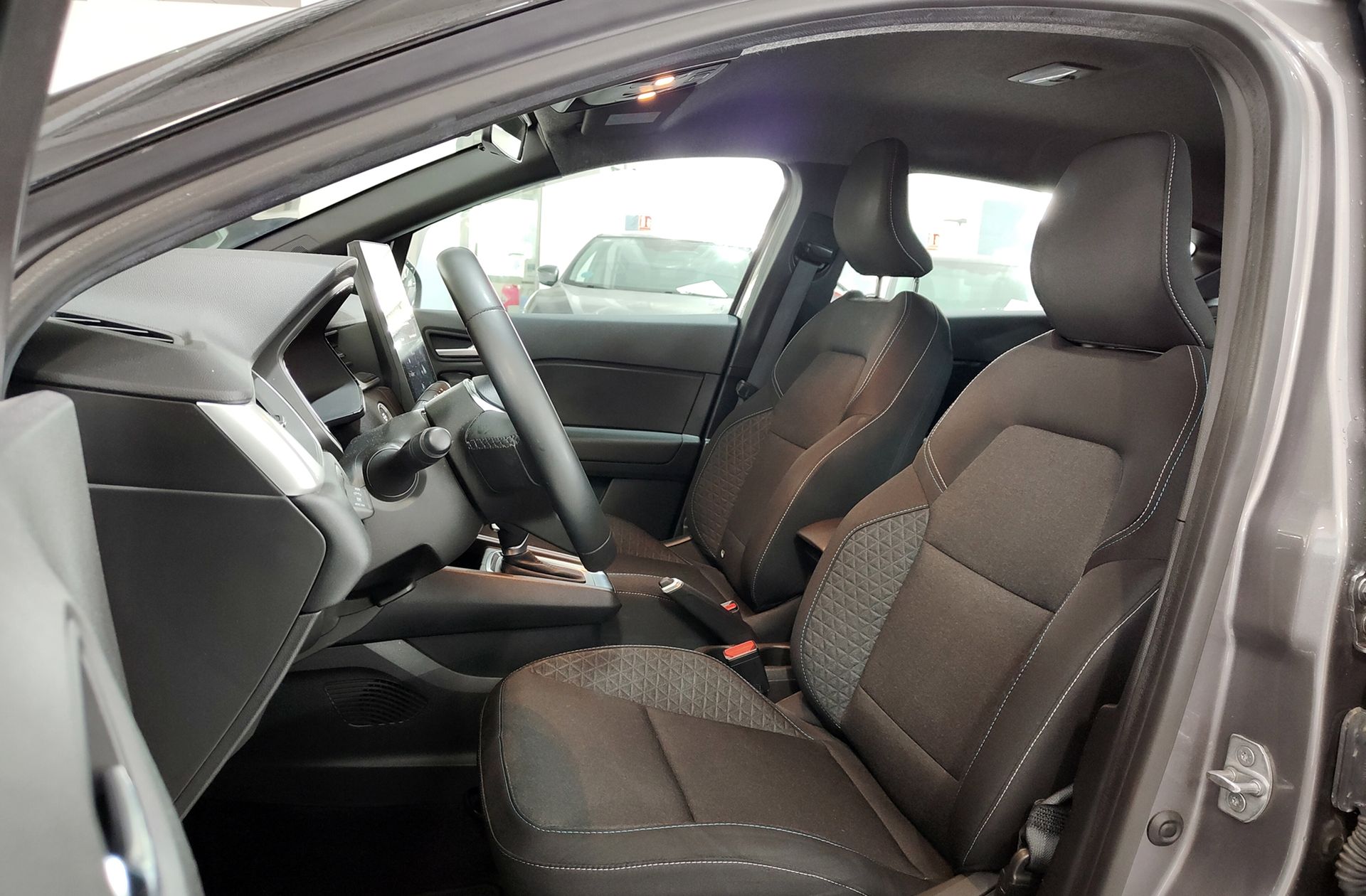 Renault Captur Evolution full hybrid E-Tech - foto 10