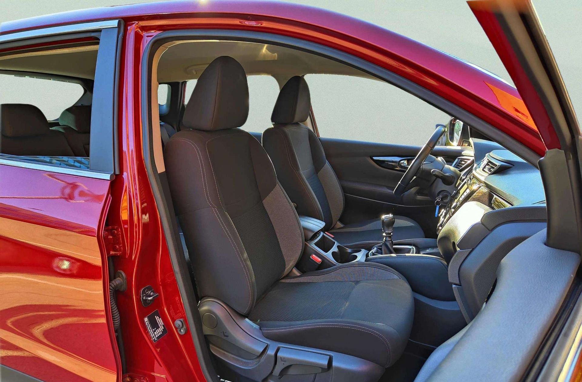 Nissan Qashqai dCi 115 Acenta - foto 17