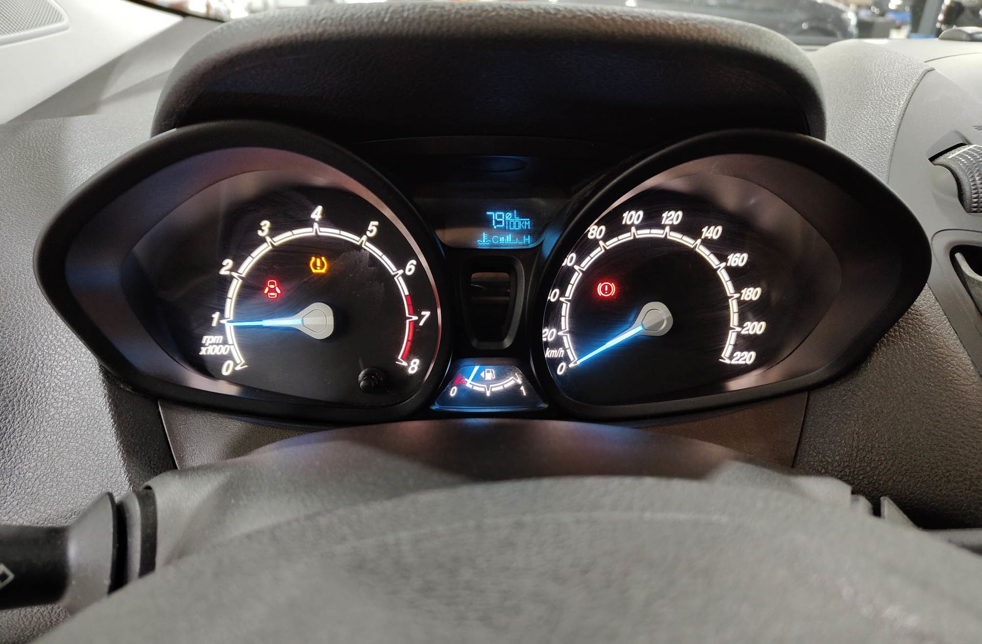 Ford Tourneo Courier 1.0 EcoBoost Ambiente - foto 18