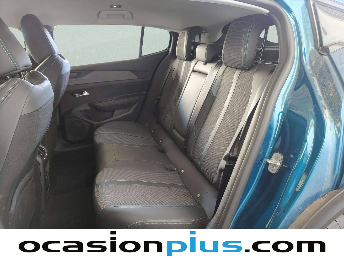 Foto asientos traseros Peugeot 408 Peugeot 408 Allure Hybrid eDCS6 (136 CV)