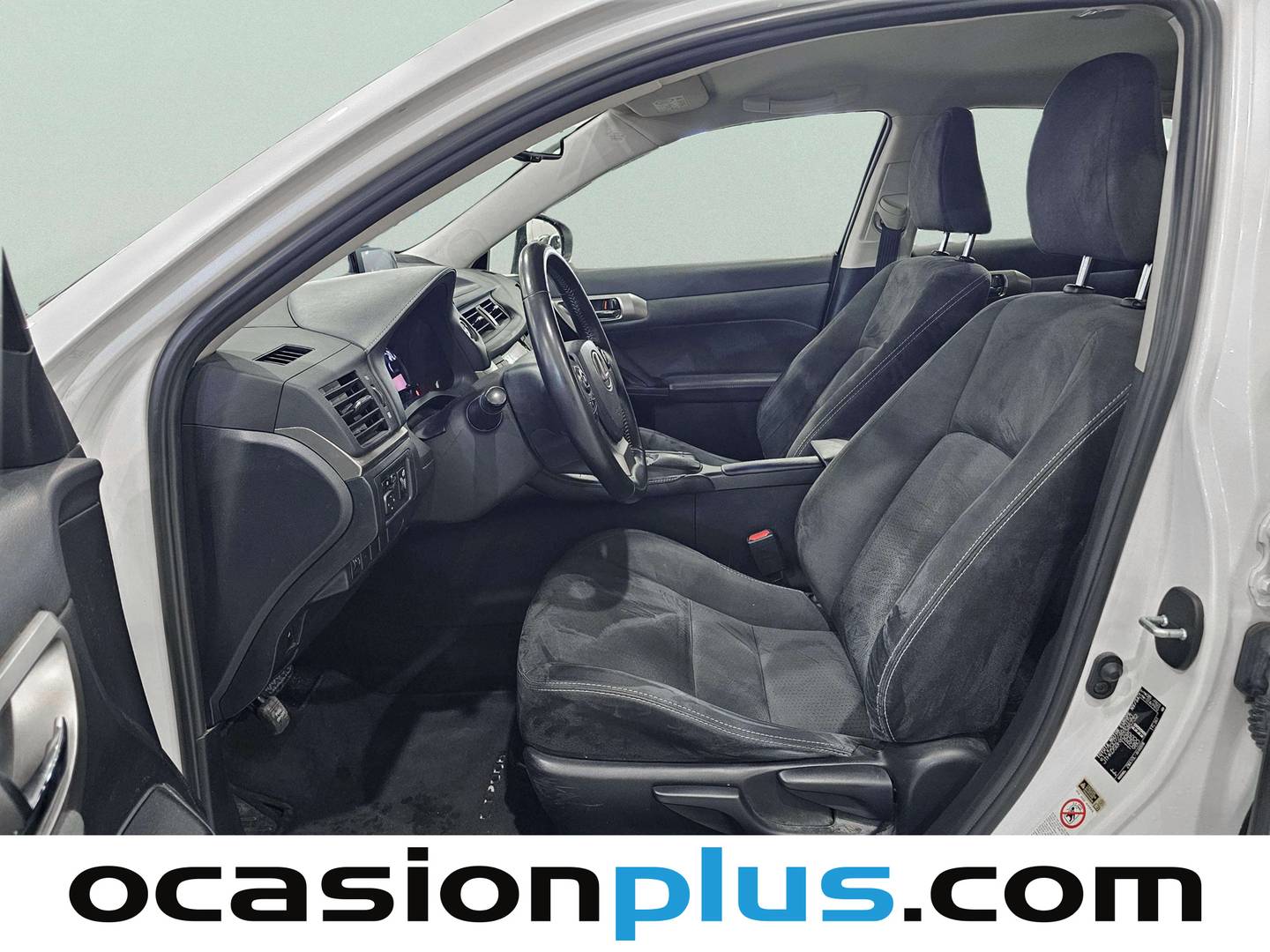 Foto asientos delanteros Lexus CT Lexus CT 200h Business (136 CV)