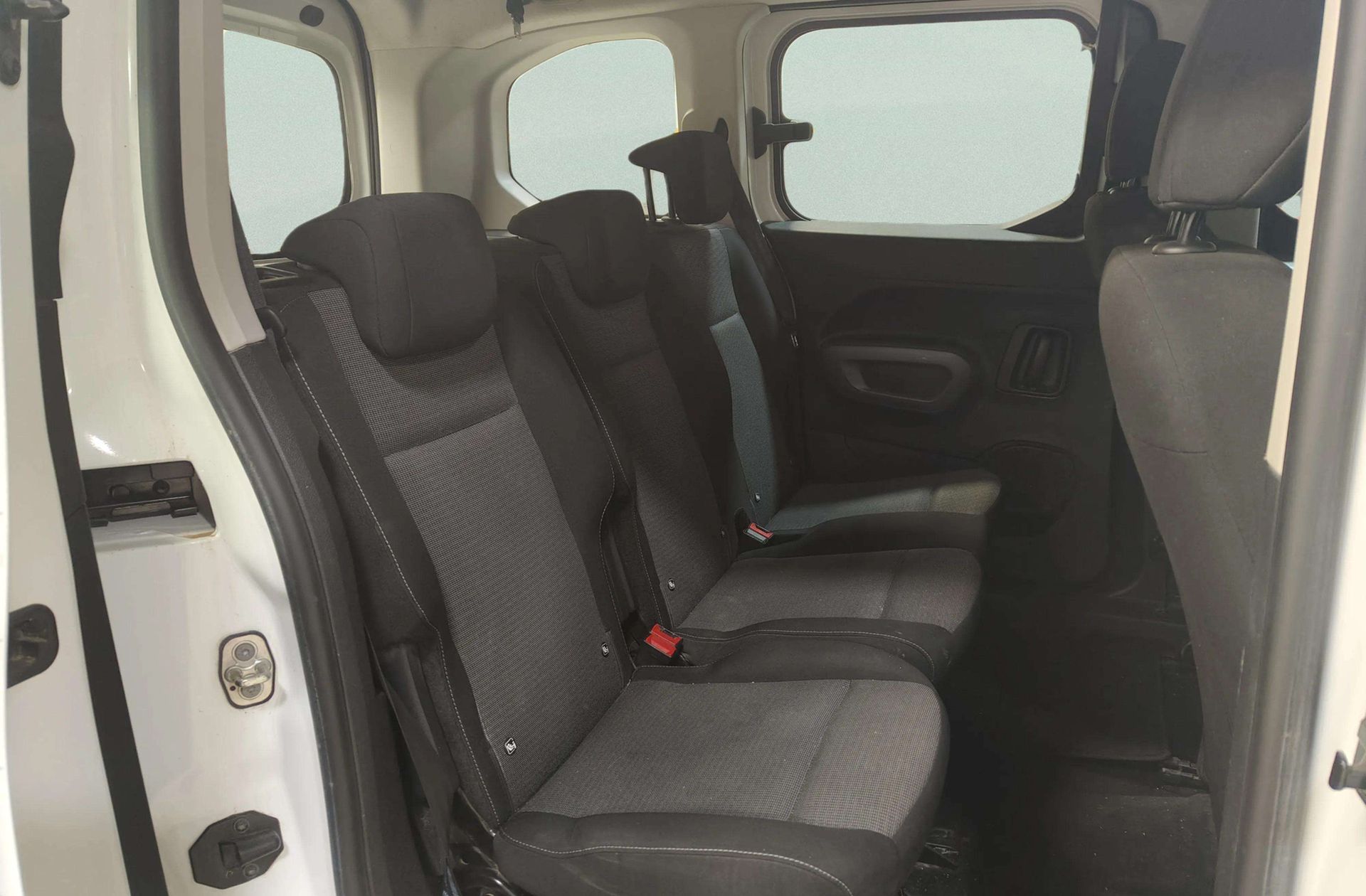 Toyota Proace City 1.5 D VX L1 - foto 15