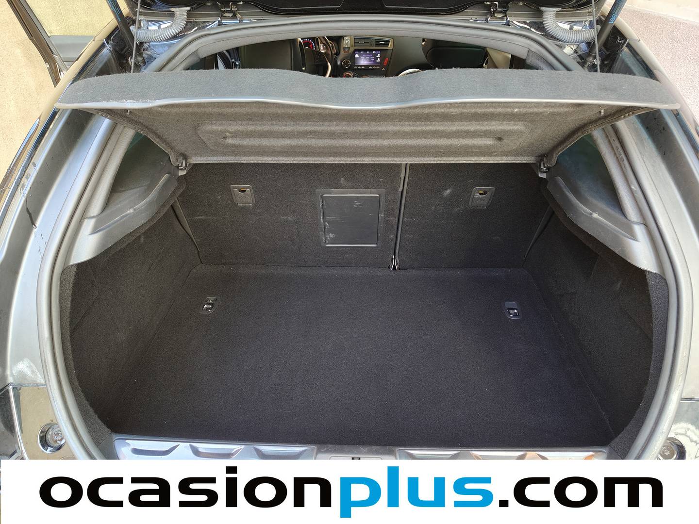 Foto DS DS 5 DS DS5 BlueHdi 180 Sport EAT6 (181 CV)