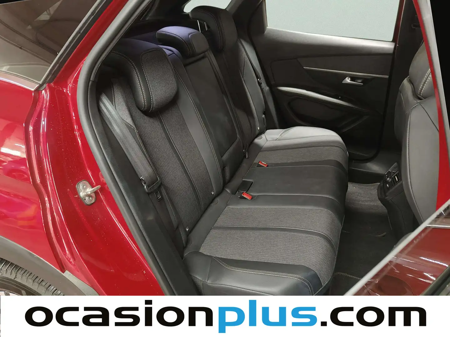 Foto Peugeot 3008 Peugeot 3008 BlueHDI 130 S&S GT Line EAT8 (130 CV)