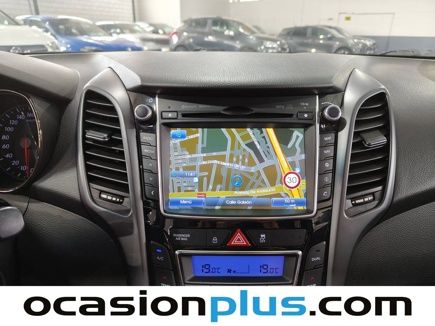 Equipamiento del Hyundai i30 Hyundai i30 1.6 TGDI Turbo Sky Nav  (186 CV)