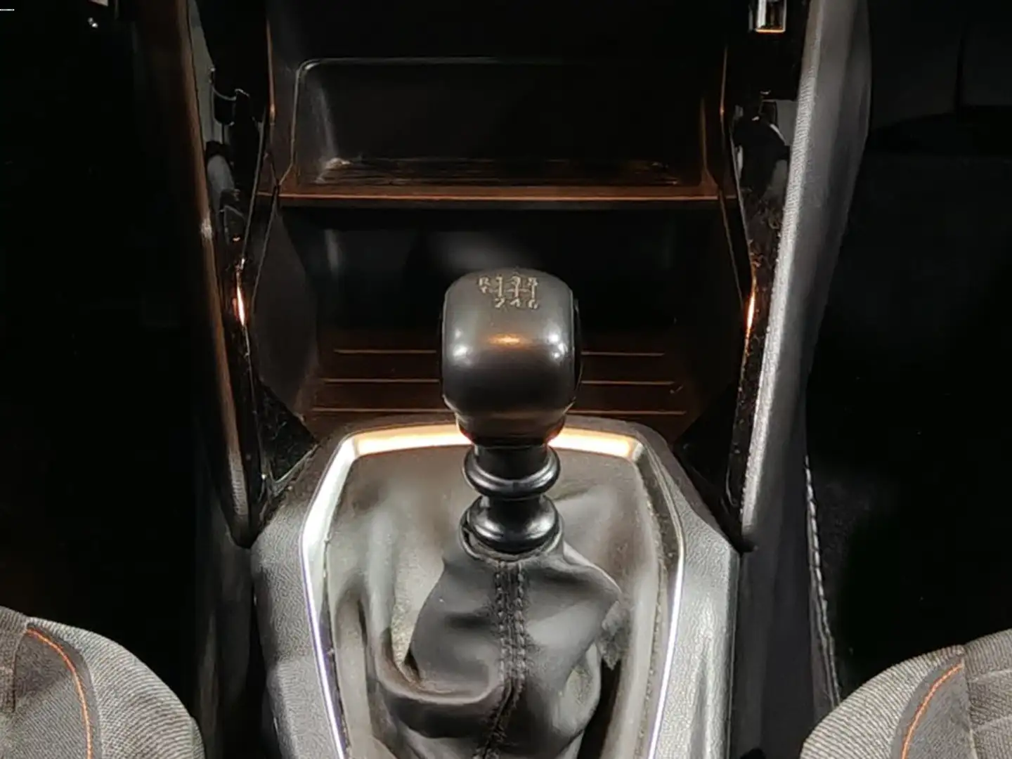 Foto Peugeot 2008 Peugeot 2008 PureTech 100 S&S Active (100 CV)