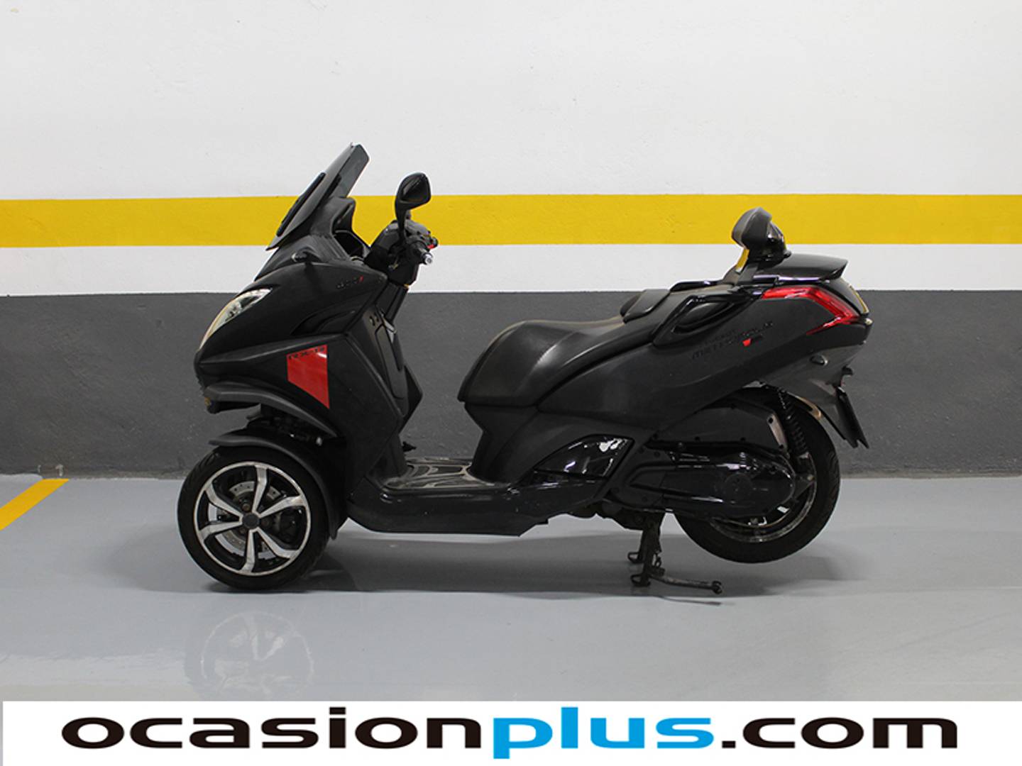 Foto Peugeot Metropolis 400 Peugeot Metropolis 400 Metropolis 400 (35 CV)