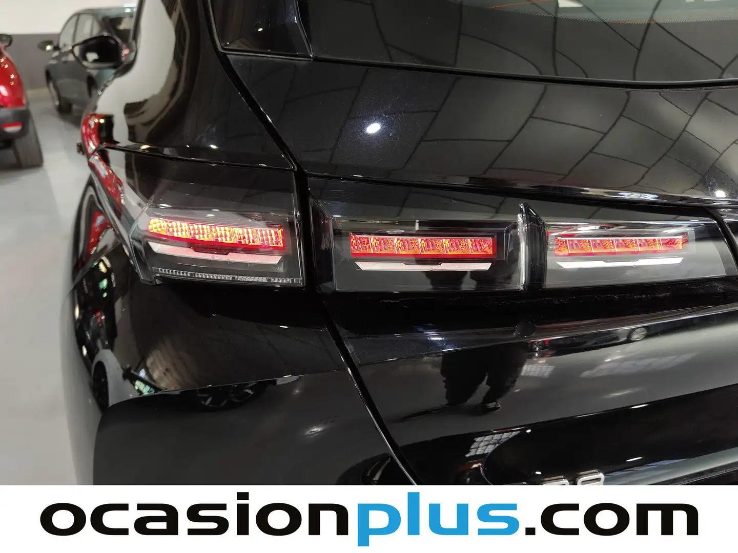 Foto Peugeot 308 Peugeot 308 PureTech 130 S&S Active EAT8 (130 CV)