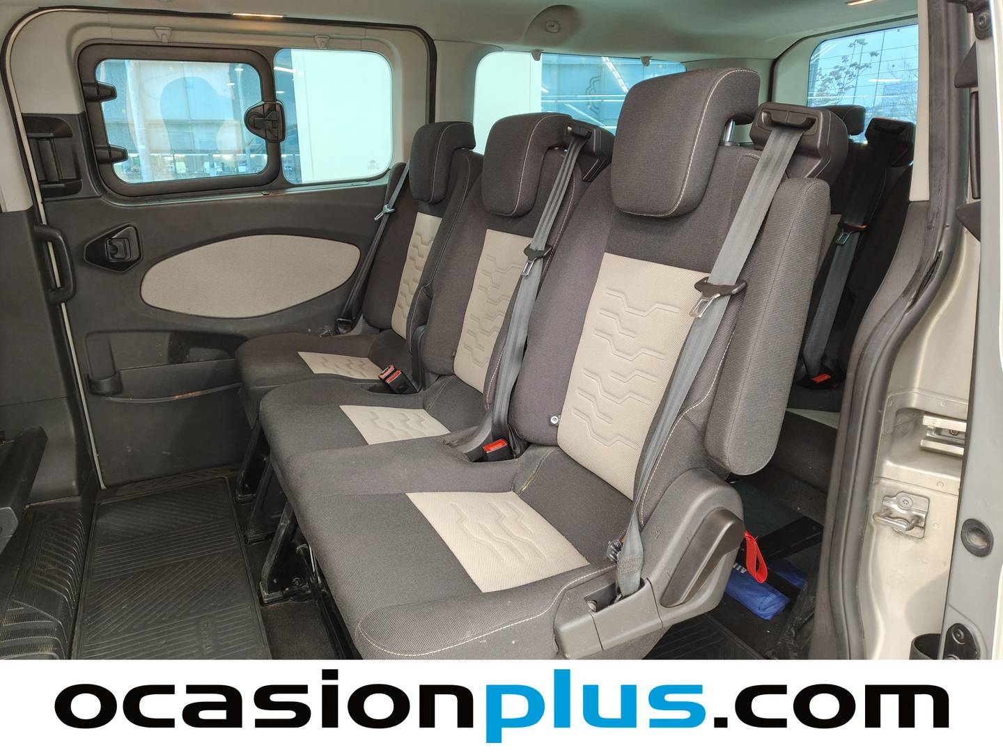 Foto Ford Tourneo Custom Ford Tourneo Custom 2.2 TDCI 300 L1 Titanium 8 Plazas (125 CV)