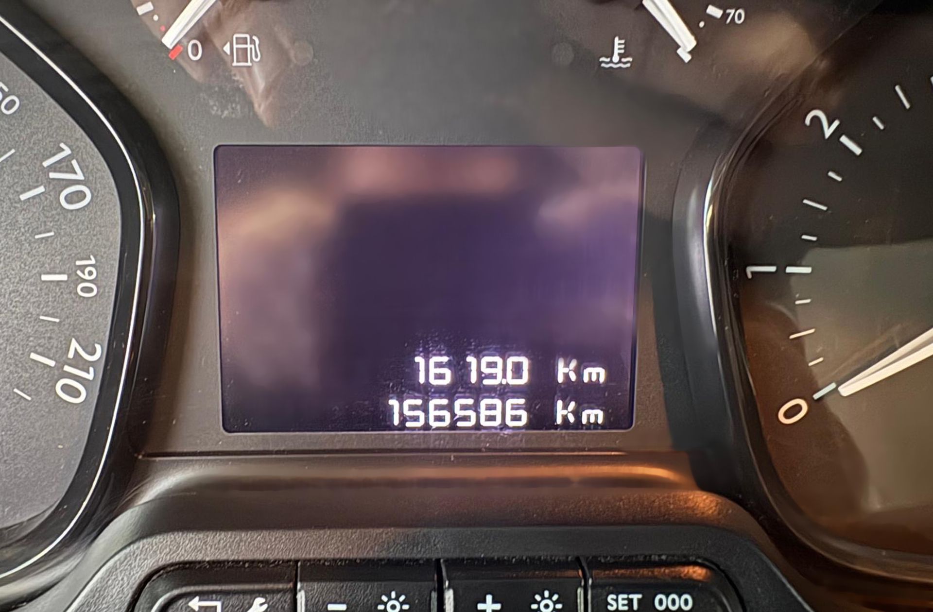 Peugeot Traveller 1.6 BlueHDi Business Standard 9 plazas - foto 11