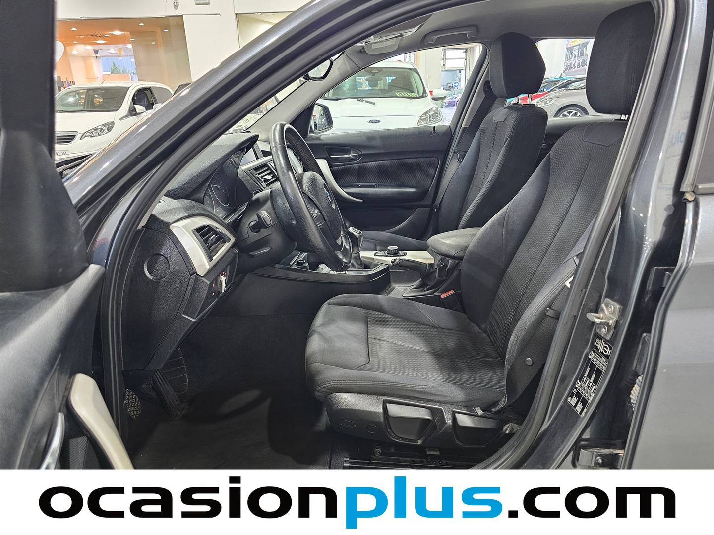 Foto asientos delanteros BMW Serie 1 BMW Serie 1 116d (116 CV)