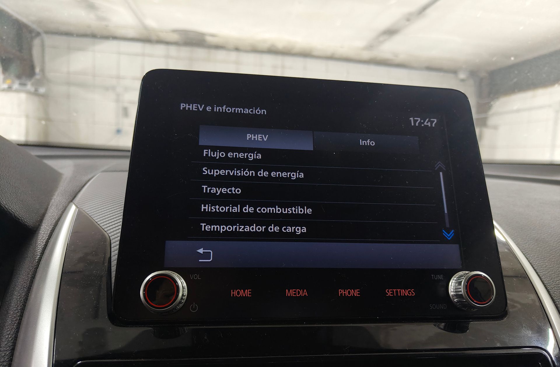 Mitsubishi Eclipse Cross 2.4 PHEV Kaiteki 4WD - foto 11