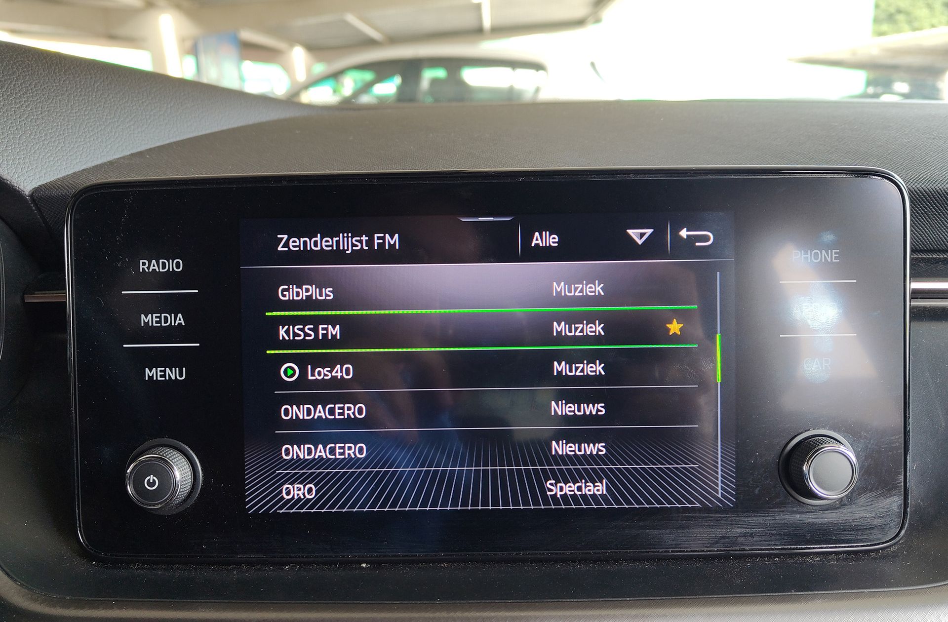 Škoda Kamiq 1.0 TSI Style DSG - foto 32