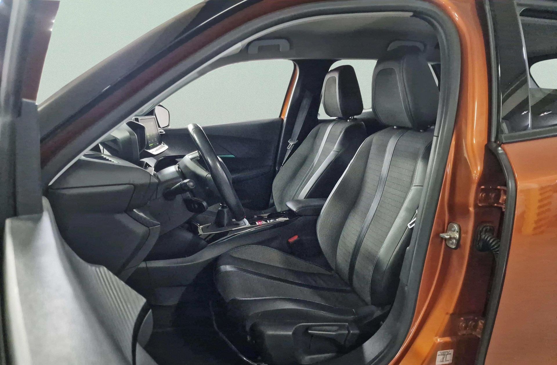 Peugeot 2008 PureTech 130 Allure Pack - foto 11
