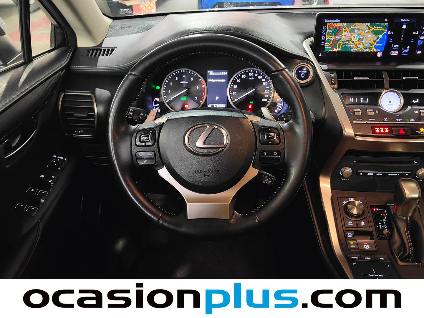 Lexus NX Lexus NX 300h Business Navigation 2WD (197 CV) automático