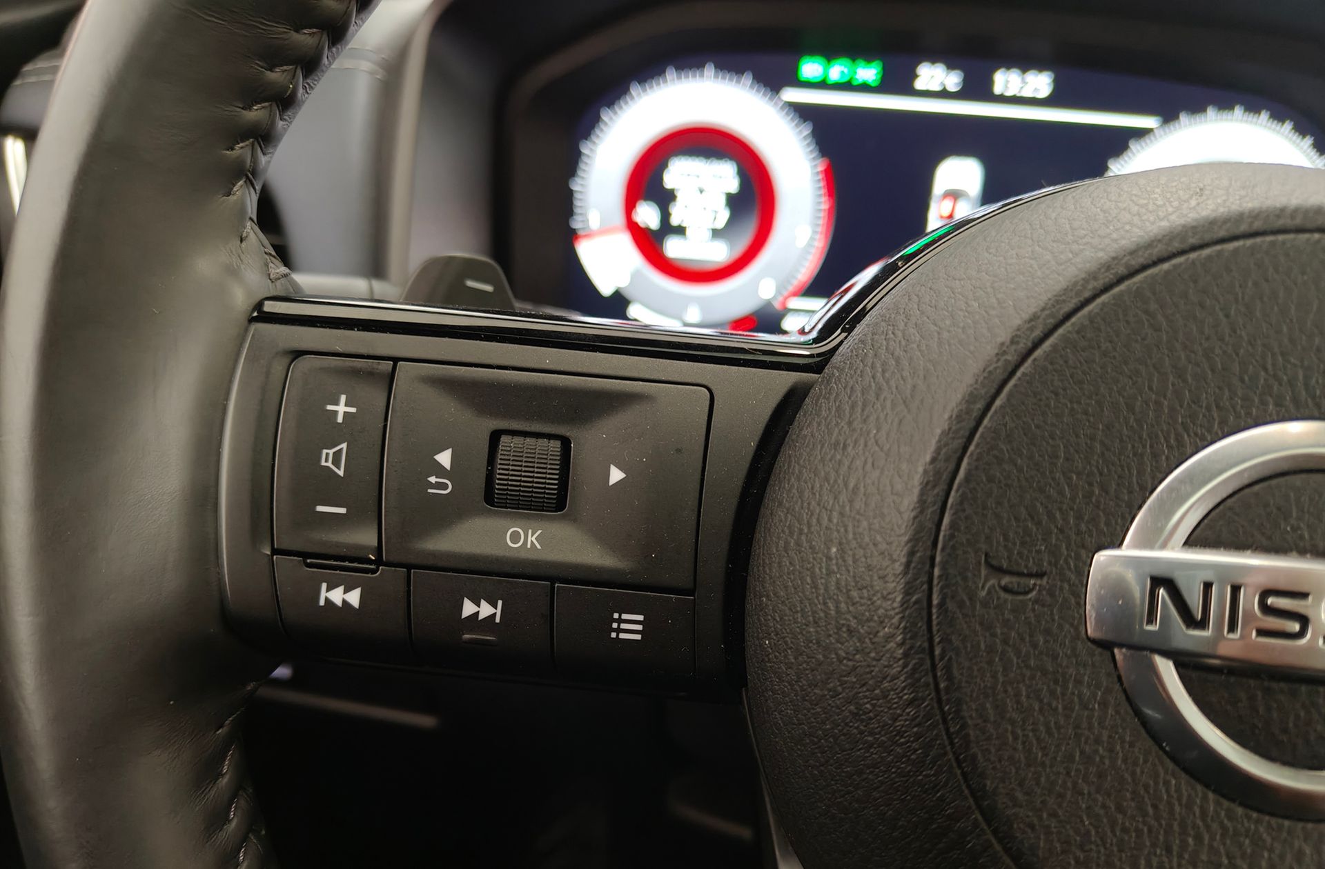 Nissan Qashqai DIG-T 160 mHEV Tekna Xtronic - foto 26