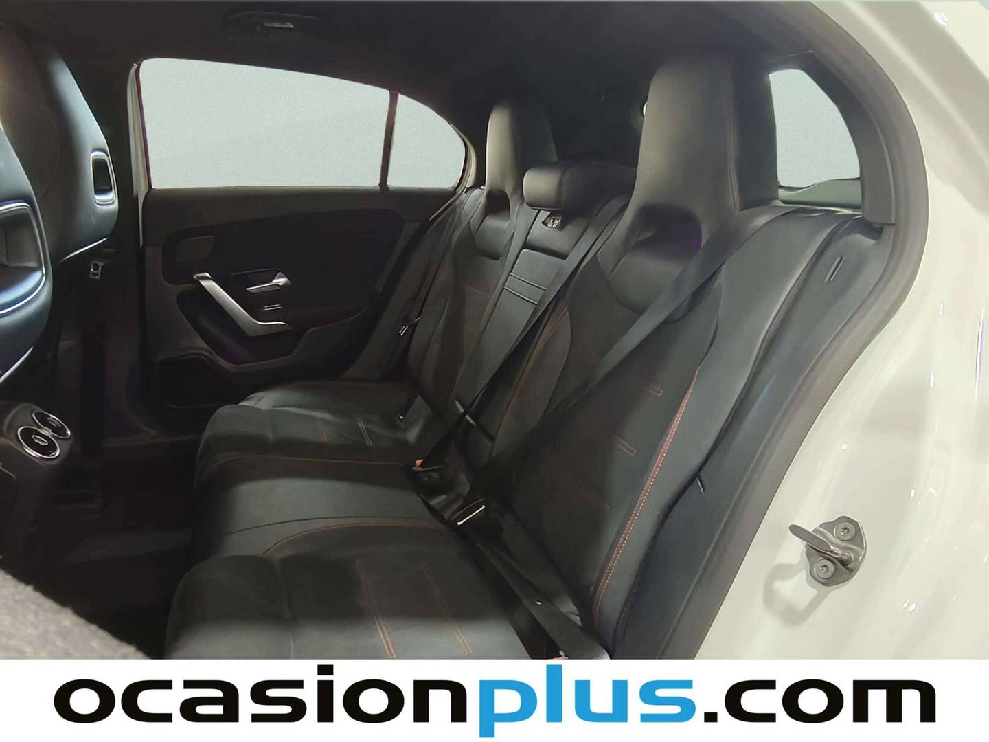 Foto asientos traseros Mercedes Clase A Mercedes Clase A 200 d (150 CV)Pack AMG