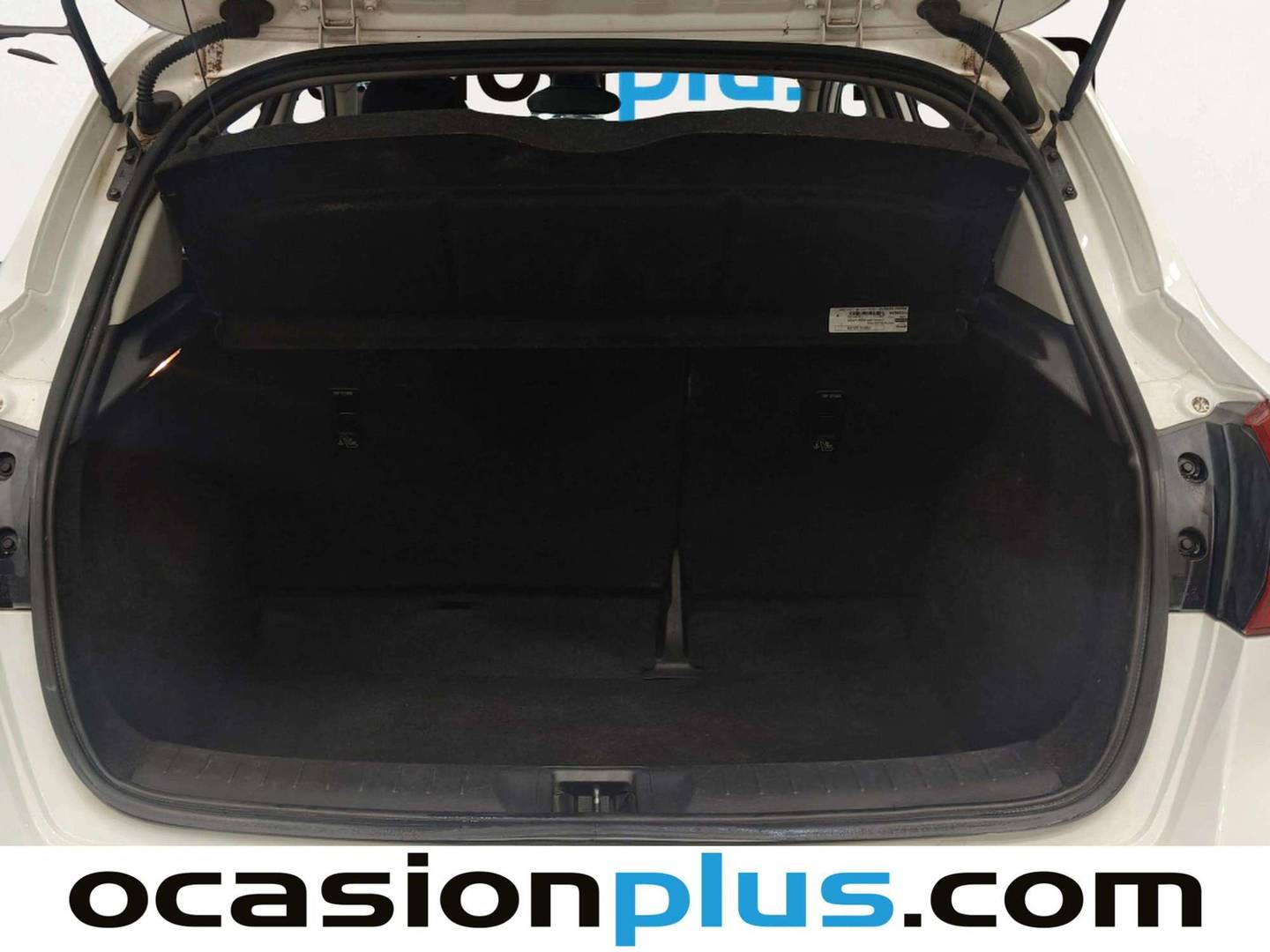 Fotos maletero Nissan PULSAR Nissan Pulsar 1.2 DIG-T N-TEC (115 CV)