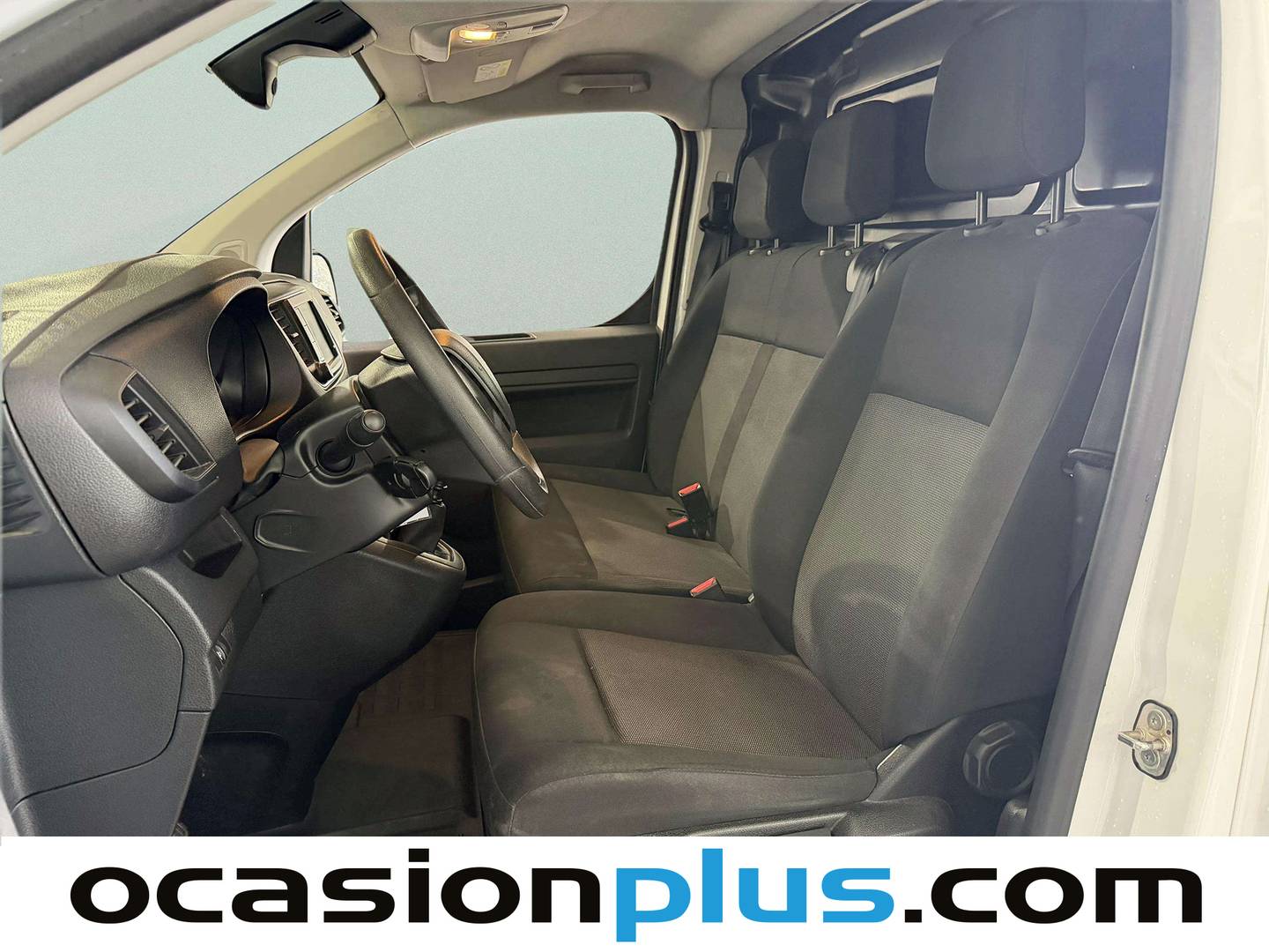 Foto asientos delanteros Peugeot Expert Peugeot Expert Furgon BlueHDi 100 Standard (102 CV)