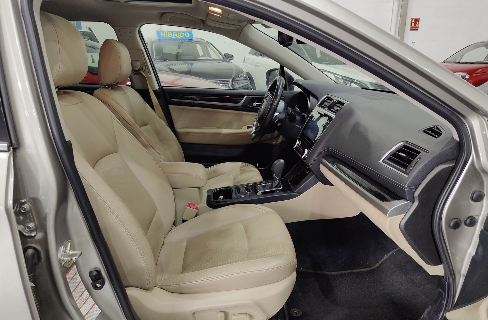 Subaru Outback 2.5 Bi-Fuel Executive Plus CVT Lineartronic - foto 22
