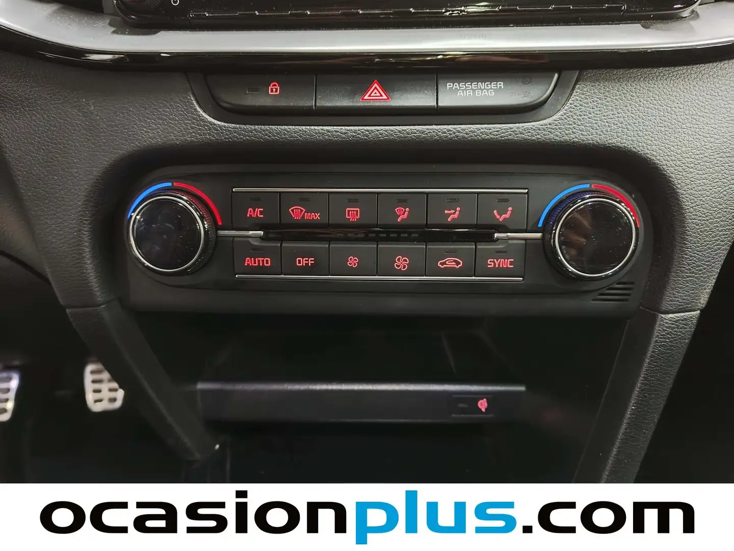 Foto KIA Ceed Kia Ceed 1.6 T-GDi GT (204 CV)