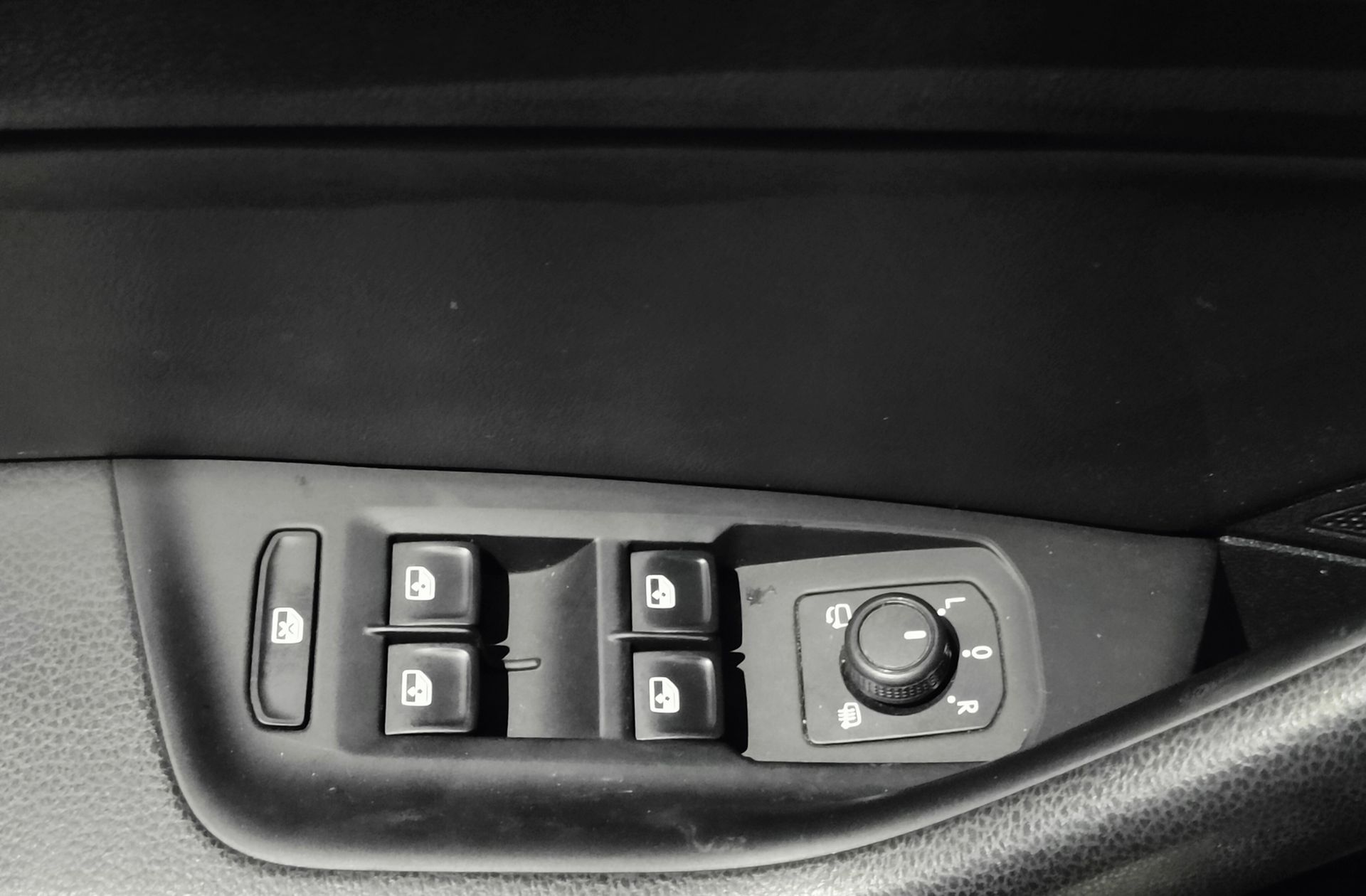 Volkswagen Arteon Elegance 2.0 TDI DSG 4Motion - foto 21