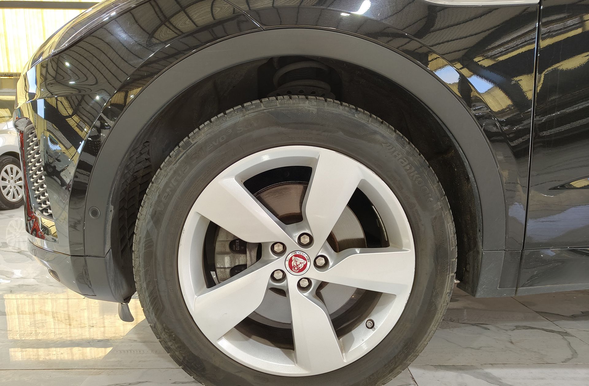 Jaguar E-Pace 2. R-Dynamic SE 4WD - foto 35