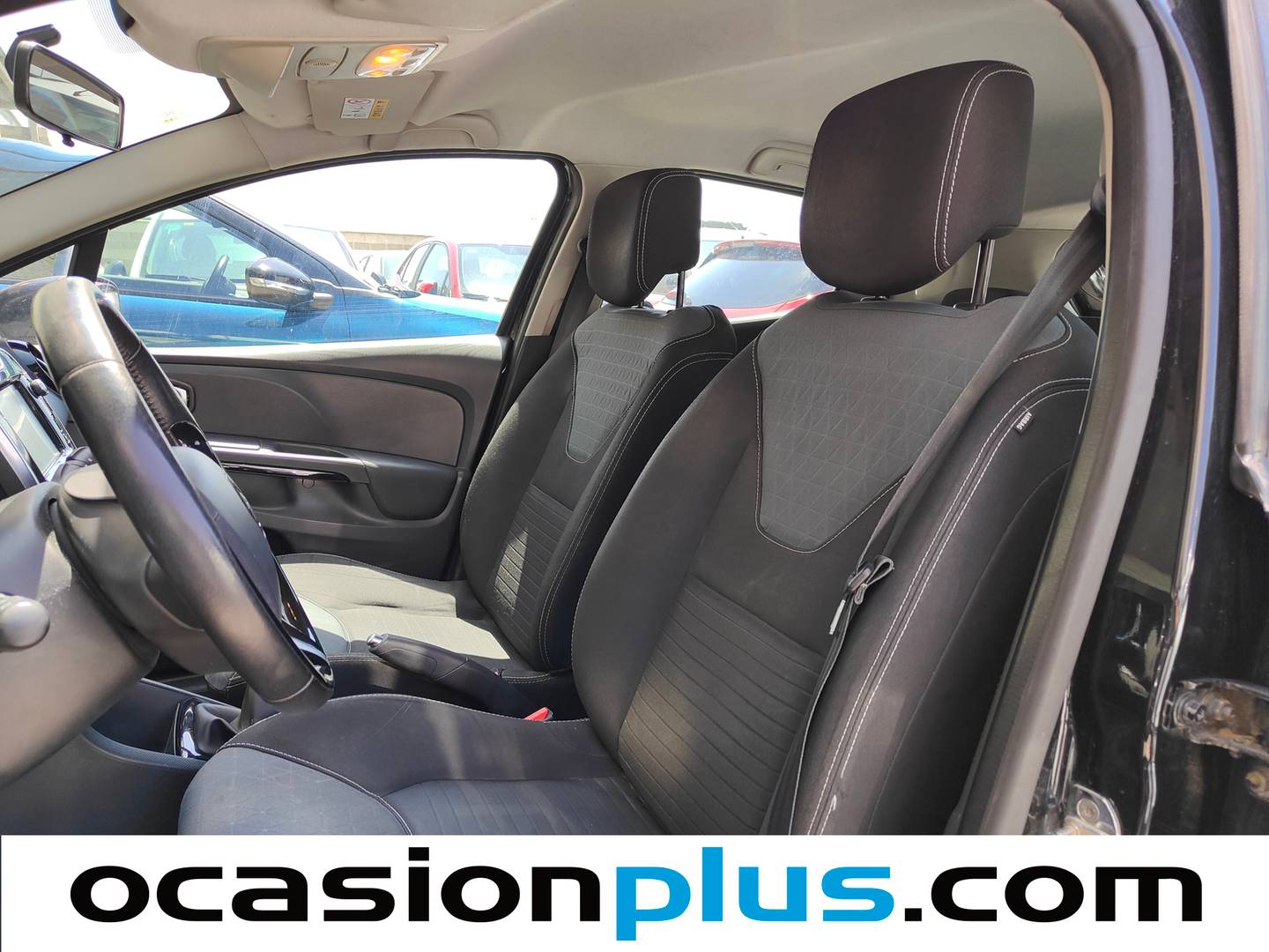 Foto asientos delanteros Renault Clio Renault Clio dCi 90 Dynamique Energy S&S eco2 (90 CV)