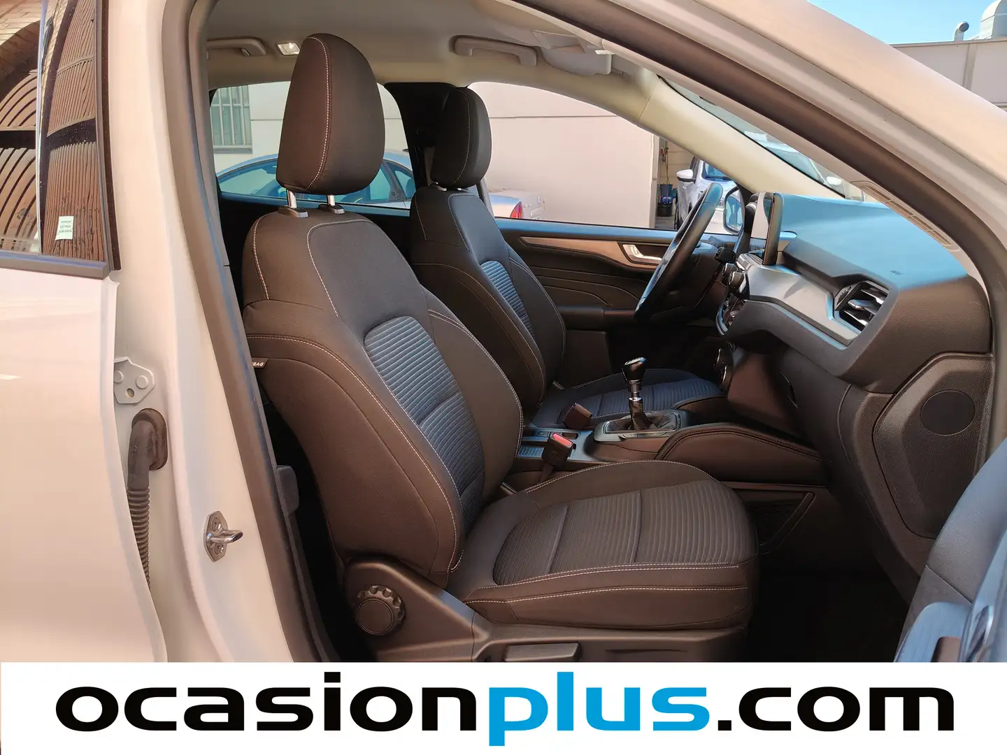 Foto Ford Kuga Ford Kuga 1.5 EcoBlue Titanium Auto (120 CV)