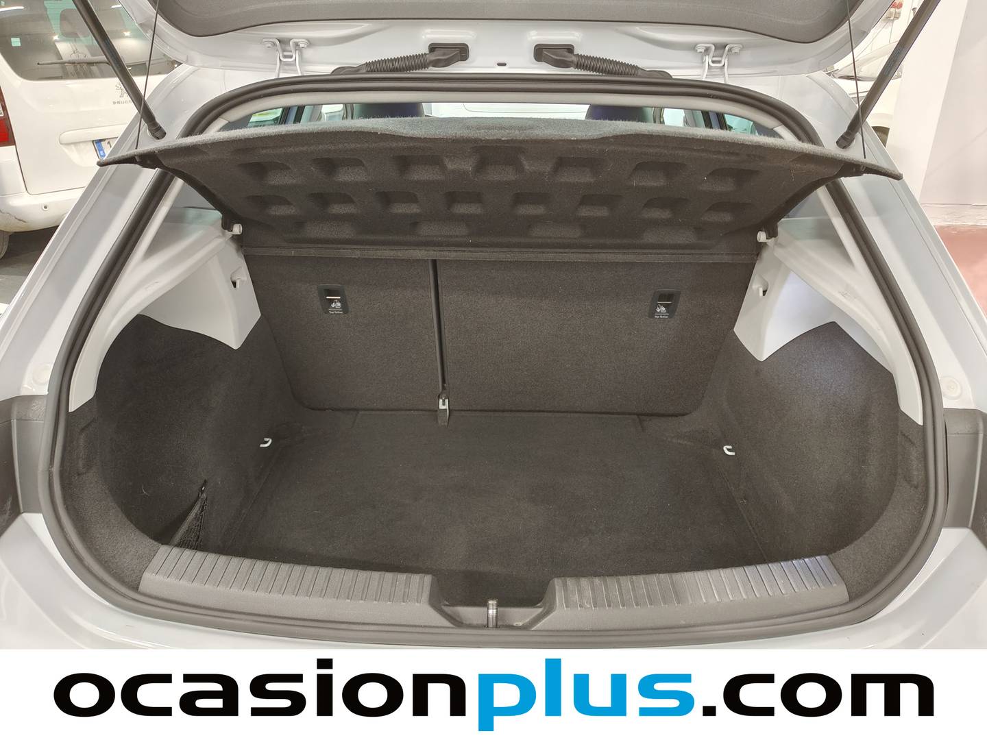 Foto asientos delanteros Seat León SEAT León 1.4 TSI S&S ACT FR Plus (150 CV)