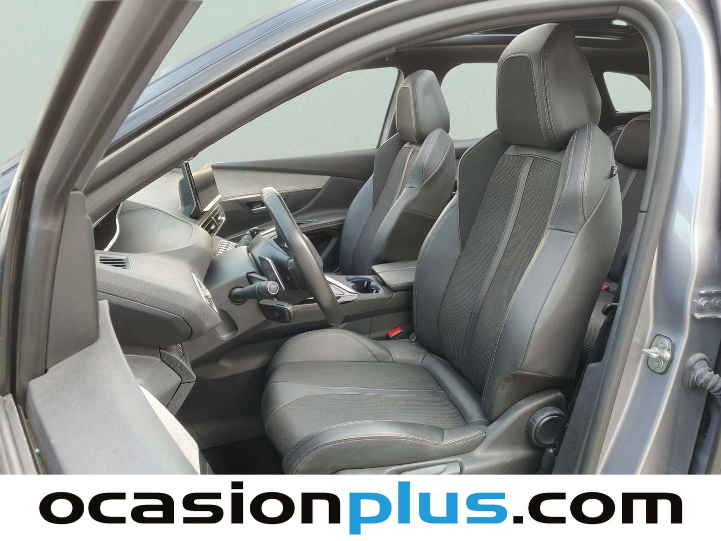 Foto Peugeot 3008 Peugeot 3008 PureTech 130 S&S GT EAT8 (130 CV)