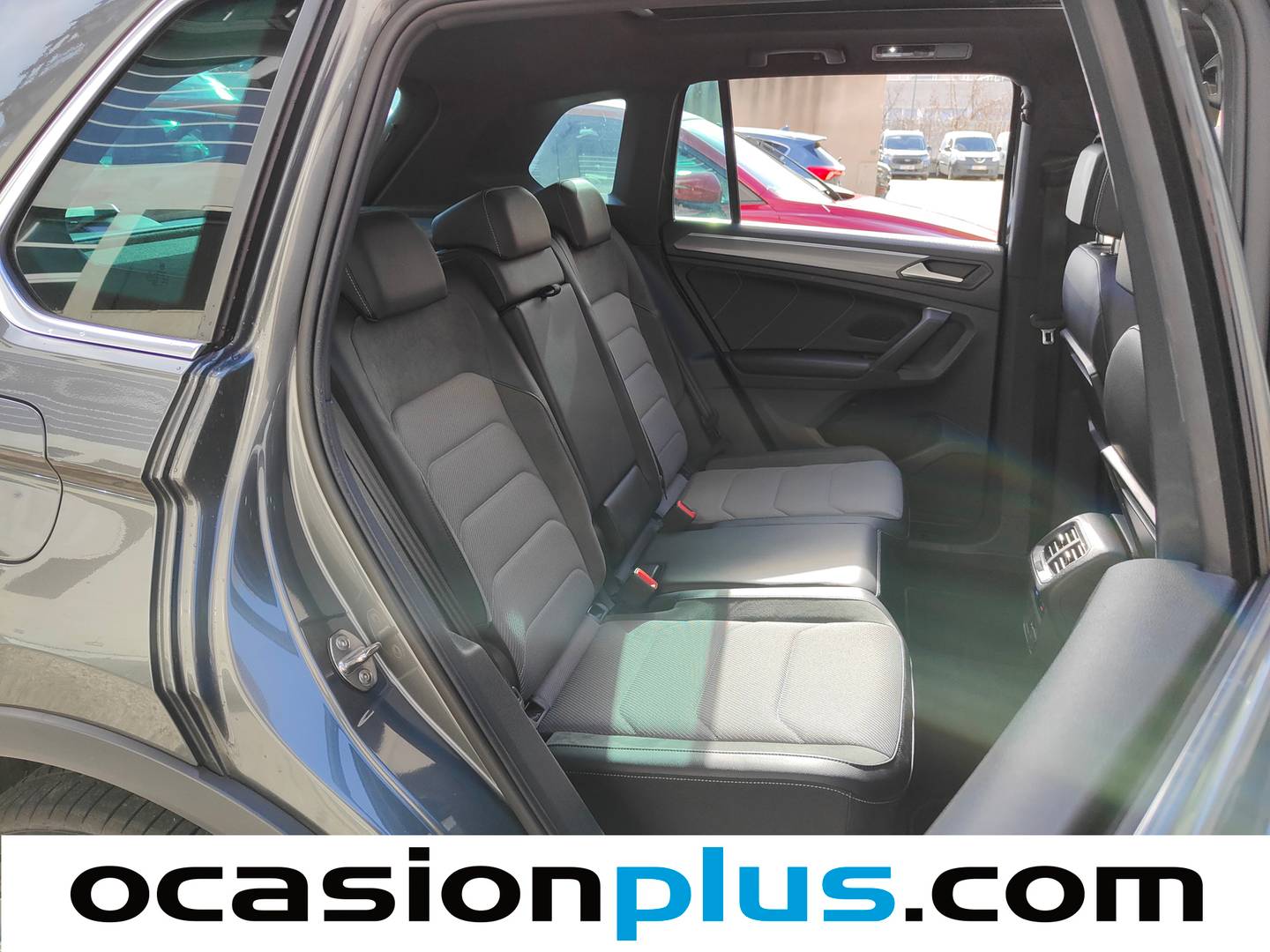 Foto Volkswagen Tiguan Volkswagen Tiguan Sport 2.0 TDI (150 CV) DSG R-Line