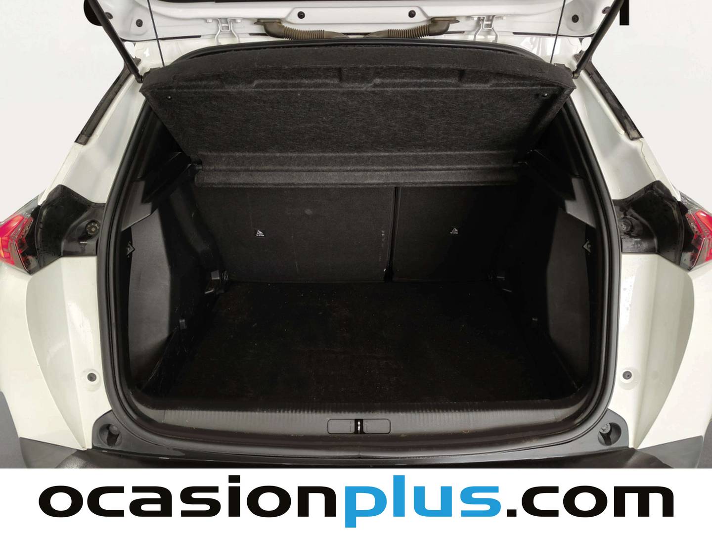 Fotos maletero Peugeot 2008 Peugeot 2008 BlueHDi 100 S&S Active (100 CV)